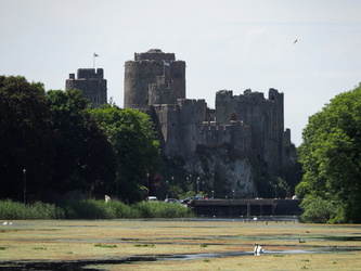 Mill Pond mit Blick auf Pembroke Castle 