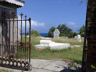 Friedhof an der Küste von Sauteurs