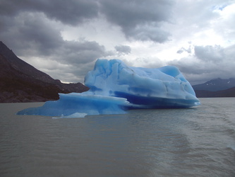 Eisberg auf dem Lago Grey
