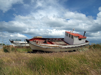 Alte Boote am Ufer