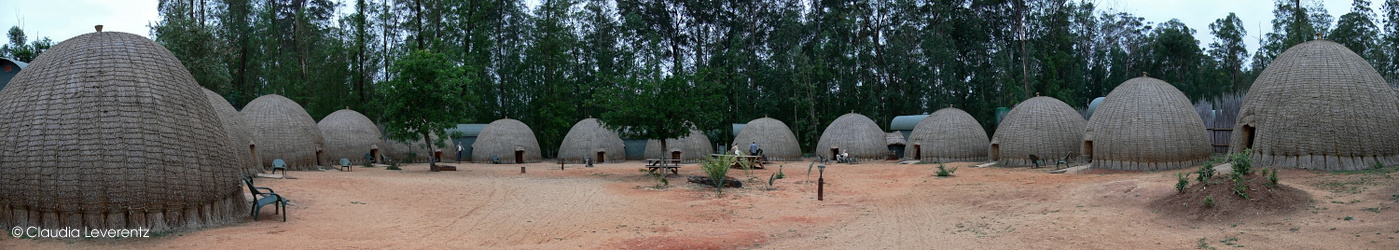 Beehive-Hütten im Milwane Wildlife Sanctuary 	