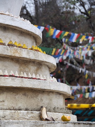 Stupa mit Tzatzas