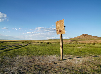 Basketballkorb in der Steppe