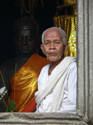 Nonne am Bayon-Tempel
