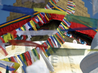 Gebetsfahnen an der Boudha Nath Stupa