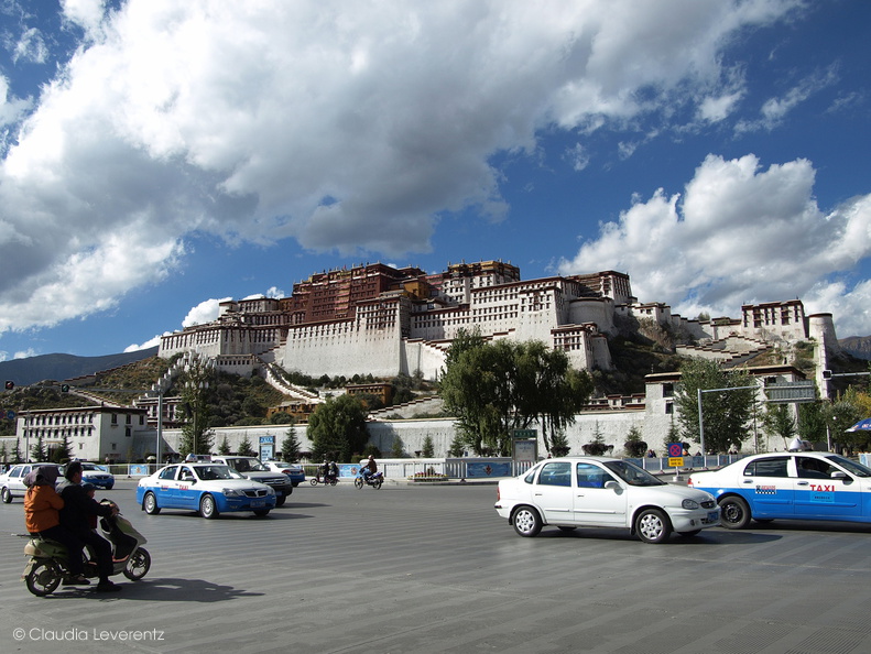 Potala-Palast - 2010-10-09---16-52-01_ji_ji.jpg 2010-10-09---16-52-01_ji_ji.jpg