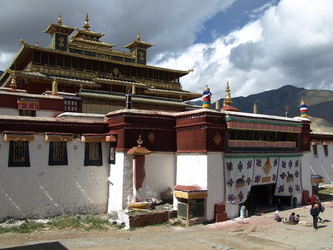 Eingang zum Samye-Kloster