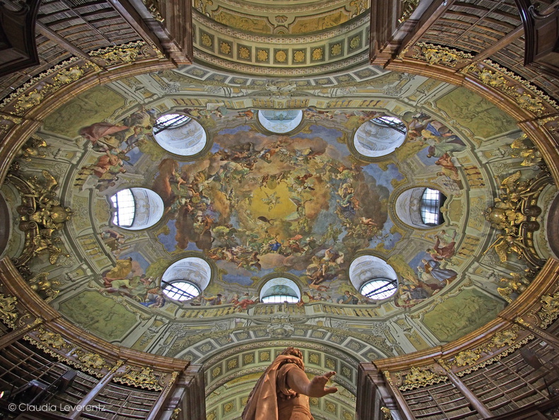 Nationalbibliothek - Prunksaal - 2013-05-11---15-13-07_ji.jpg 2013-05-11---15-13-07_ji.jpg