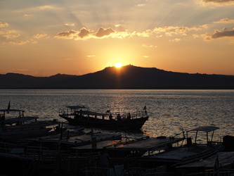 Sonnenuntergang am Irrawaddy-Fluss