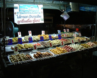 Nachtmark in Krabi