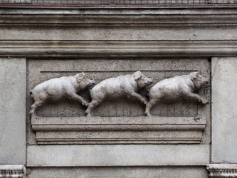Fassaden-Schweine