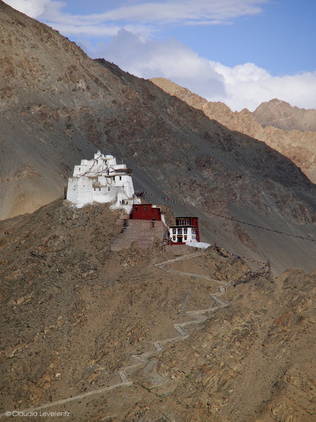 Leh - Tsemo Gompa - Ladakh-2012-06-26---18-08-07_bearbeitet.jpg Ladakh-2012-06-26---18-08-07_bearbeitet.jpg