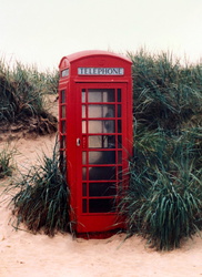 Telefonzelle am Strand