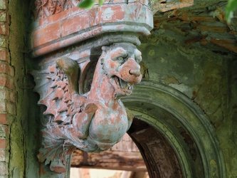 Schlossruine Hohenlandin - Terracotta-Verzierung